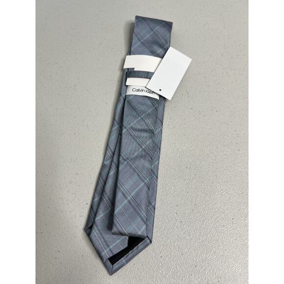 Calvin Klein Gray Plaid Pattern Silk Blend Slim Designer Tie NWT - Picture 4 of 7